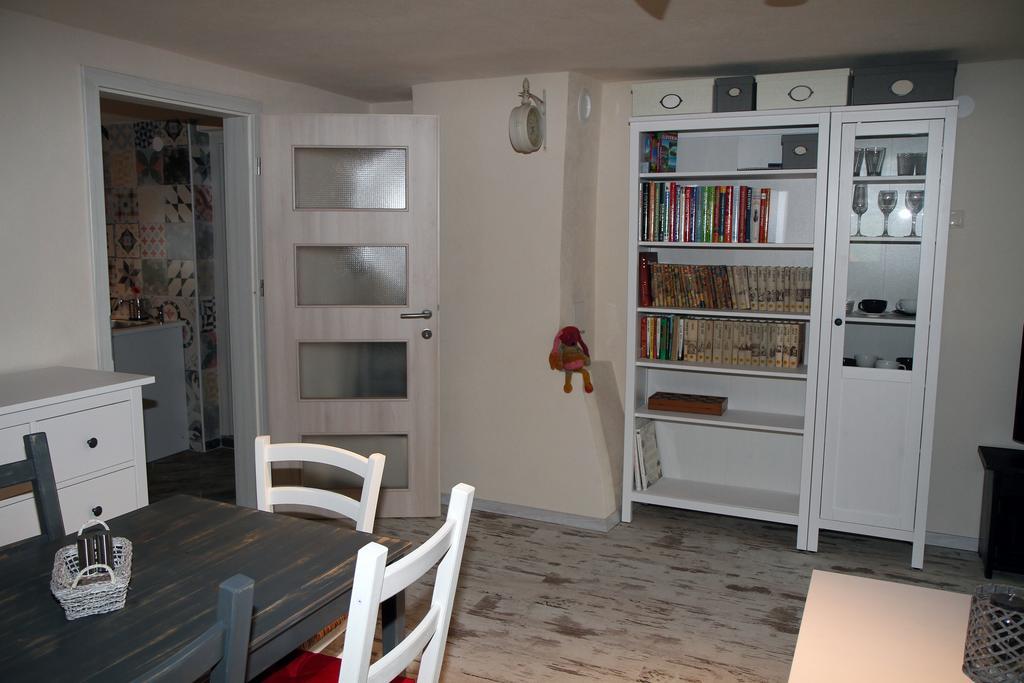 Apartma Obrh Smarjeske Toplice Buitenkant foto