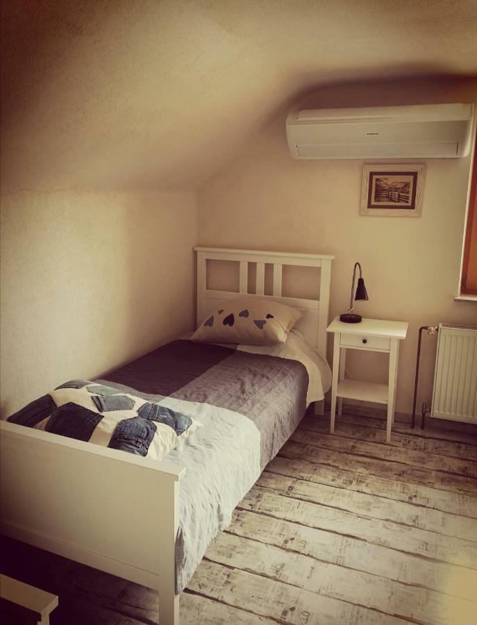 Apartma Obrh Smarjeske Toplice Buitenkant foto